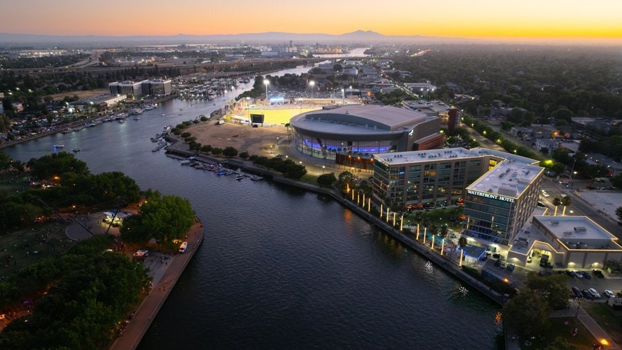 2323 Pacific Ave, Stockton, CA for sale - Building Photo - Image 2 of 17