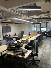 2000 Thurston Dr, Ottawa, ON à louer Photo intérieure- Image 1 de 13