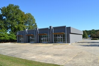 2292 York River Crossing, Gloucester, VA for lease Building Photo- Image 2 of 3