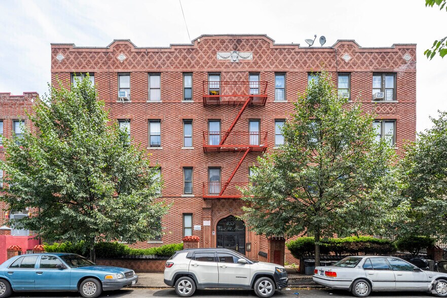 455 E 94th St, Brooklyn, NY à vendre - Photo du bâtiment - Image 2 de 9