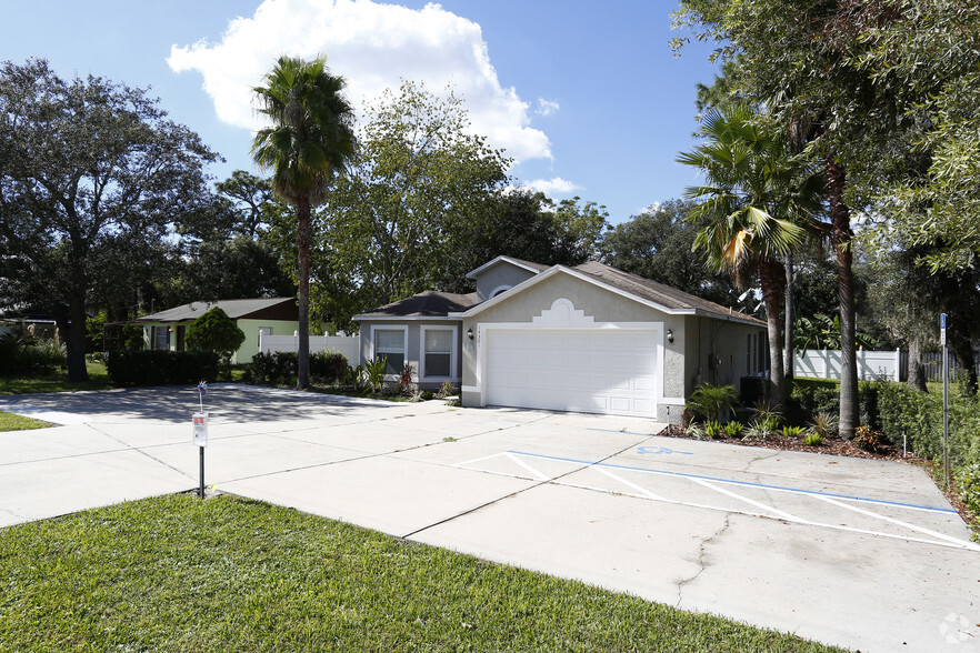 14301 Spring Hill Dr, Spring Hill, FL for sale - Primary Photo - Image 1 of 1