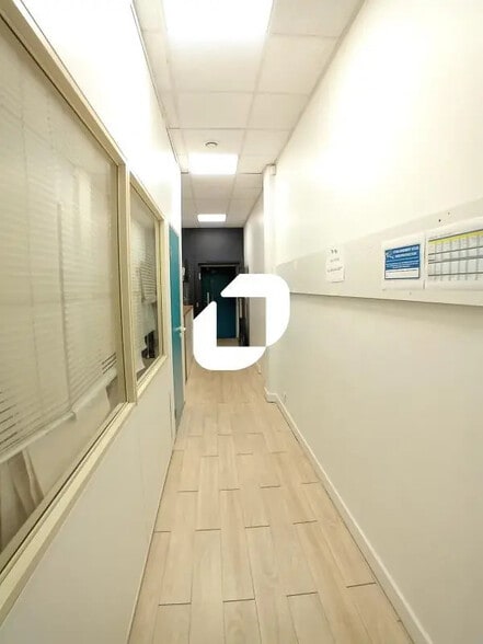 Bureau dans Lognes à vendre - Photo intérieure - Image 2 de 3