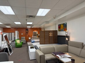 3640-3644 Main St, Flushing, NY à louer Photo intérieure- Image 2 de 4