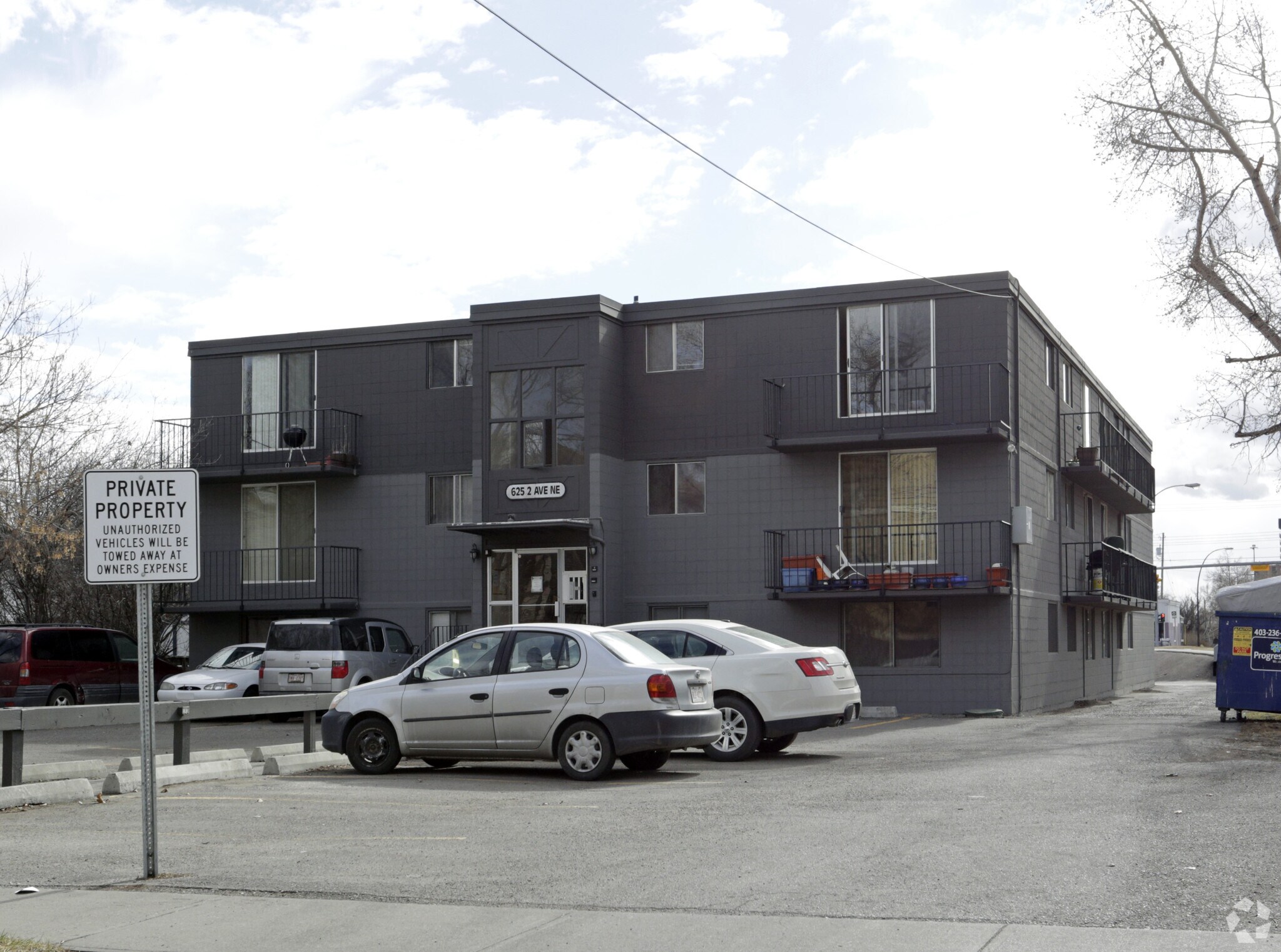 625 2nd Ave NE, Calgary, AB for sale Primary Photo- Image 1 of 1