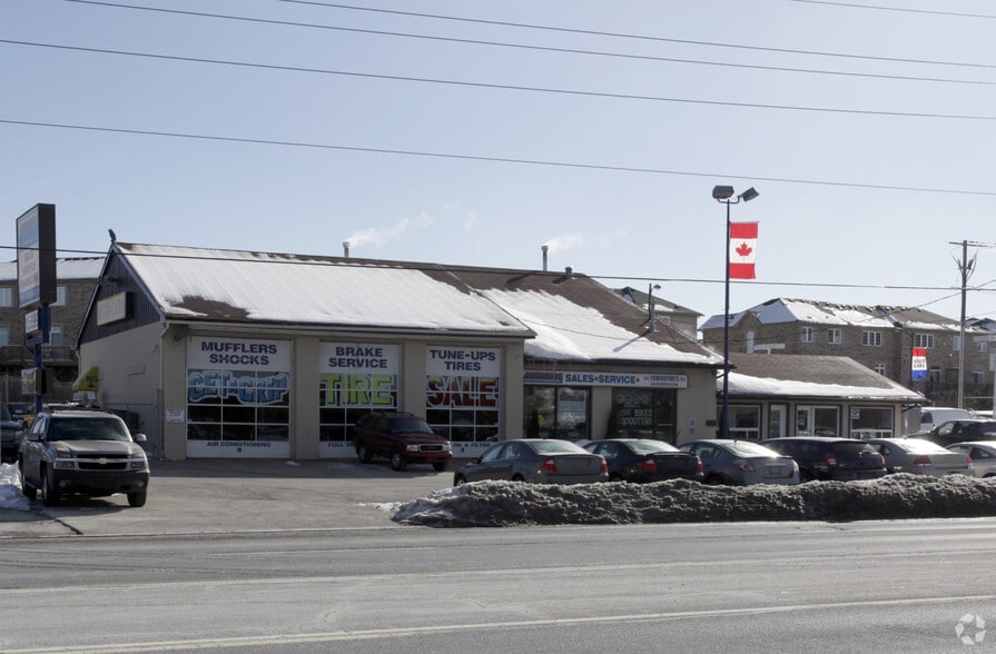 15695 Yonge St, Aurora, ON for sale - Primary Photo - Image 1 of 1