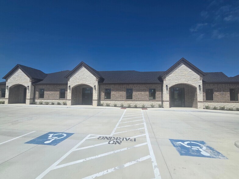 7308 Canyon Park Dr, Fort Worth, TX à vendre - Photo du bâtiment - Image 3 de 7
