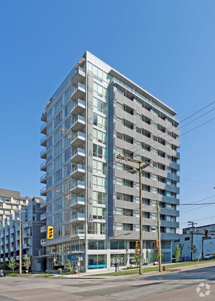 102 1st Av, Vancouver, BC à louer - Photo du bâtiment - Image 3 de 13