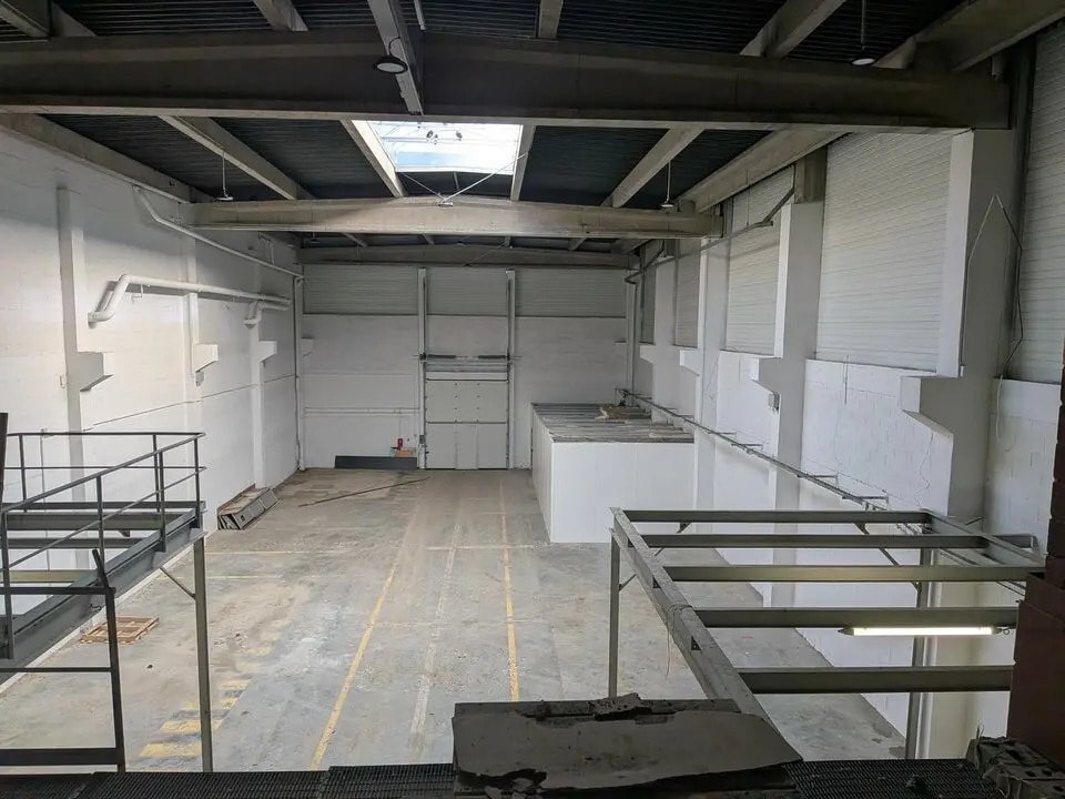 Flex in Petit-Couronne for lease Interior Photo- Image 1 of 6