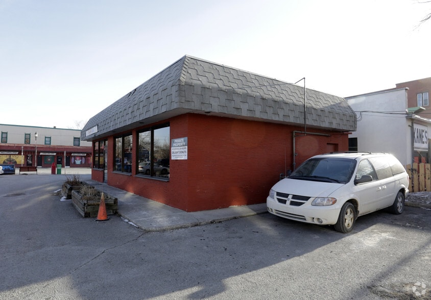 1201 9th Ave SE, Calgary, AB à vendre - Photo du bâtiment - Image 3 de 6