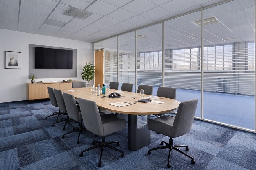 Office in Paris for lease - Interior Photo - Image 2 of 6