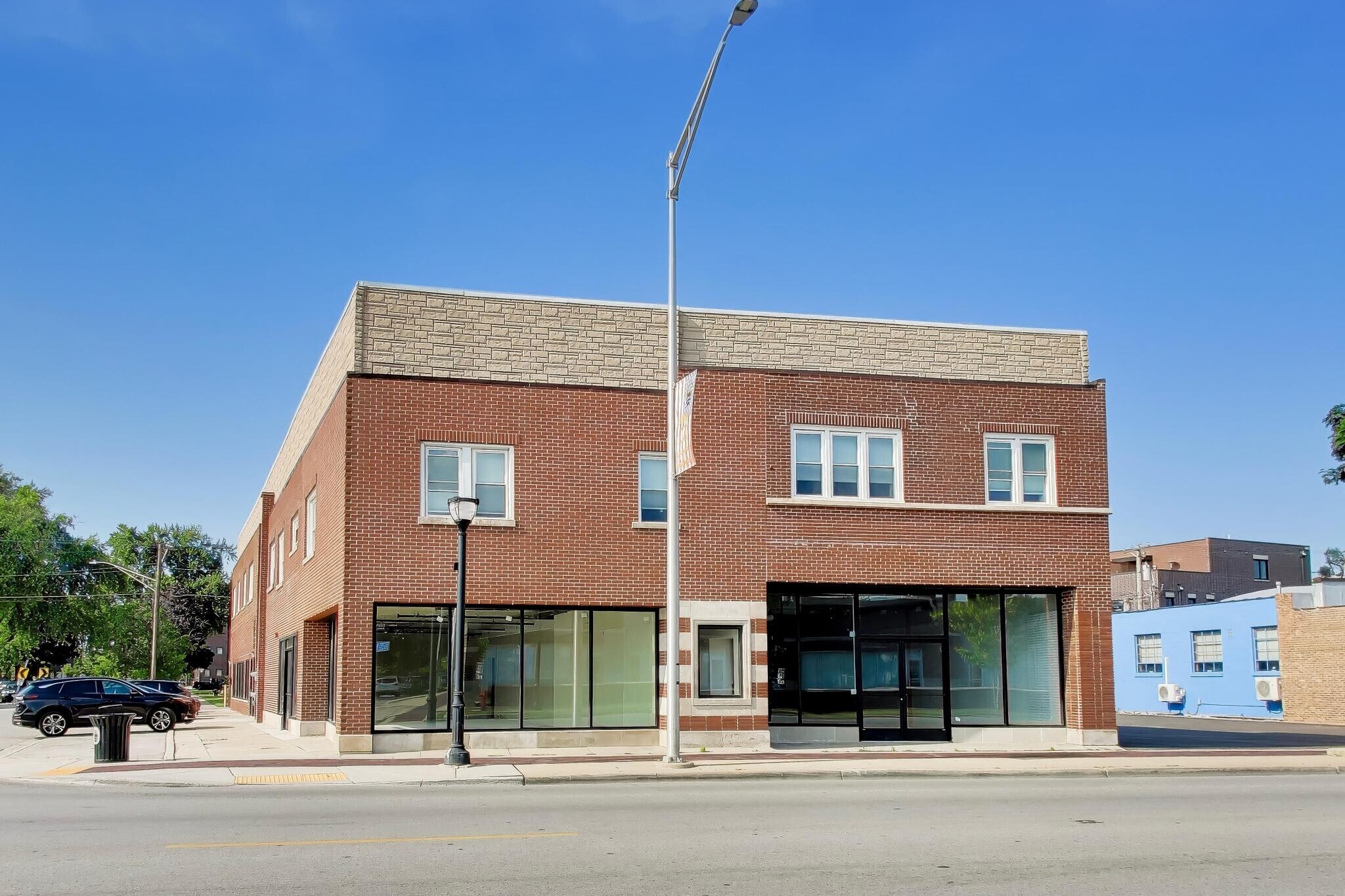 8314-8324 W Grand Ave, River Grove, IL à vendre Photo du bâtiment- Image 1 de 18