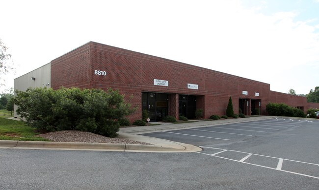 Plus de détails pour 8810 Westgate Park Dr, Raleigh, NC - Local d'activités à louer