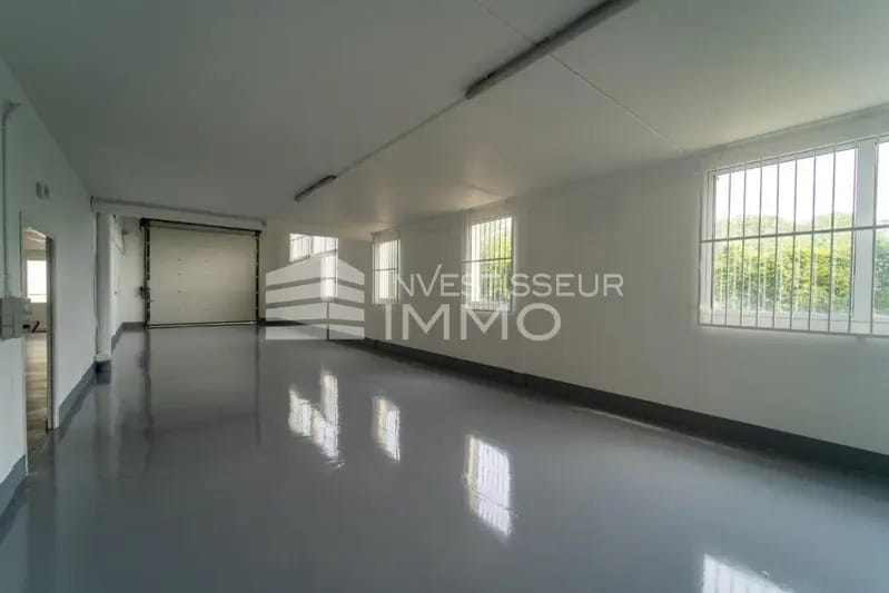 Office in Évry-Courcouronnes for lease Interior Photo- Image 1 of 7