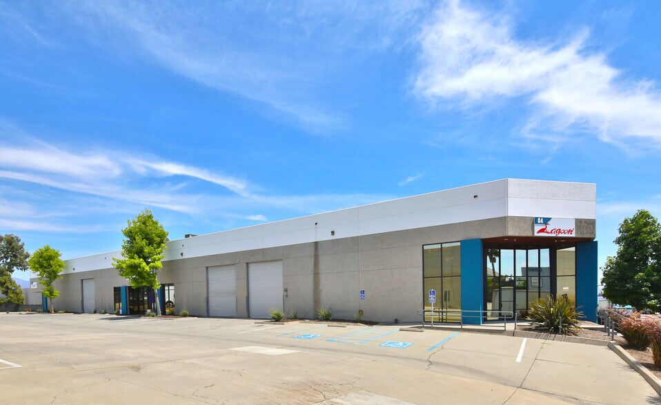 2350 Marconi Pl, San Diego, CA for lease - Building Photo - Image 2 of 10