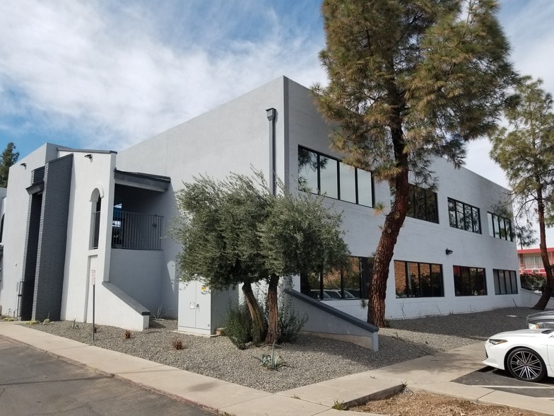 8601 N Black Canyon Hwy, Phoenix, AZ for lease - Building Photo - Image 3 of 10