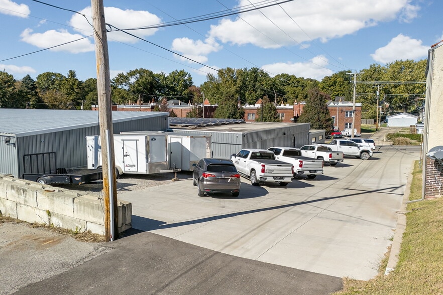 2302 Highly St, Saint Joseph, MO for sale - Building Photo - Image 3 of 22