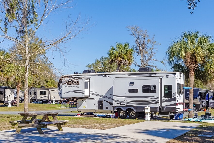 11980 SW Shiloh Rd, Cedar Key, FL à vendre - Photo du bâtiment - Image 3 de 32