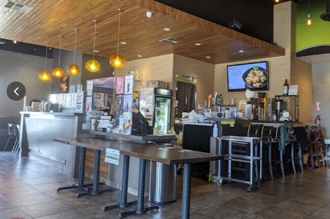 Plus de détails pour 20311 Valley Blvd, Walnut, CA - Commerce de détail à louer