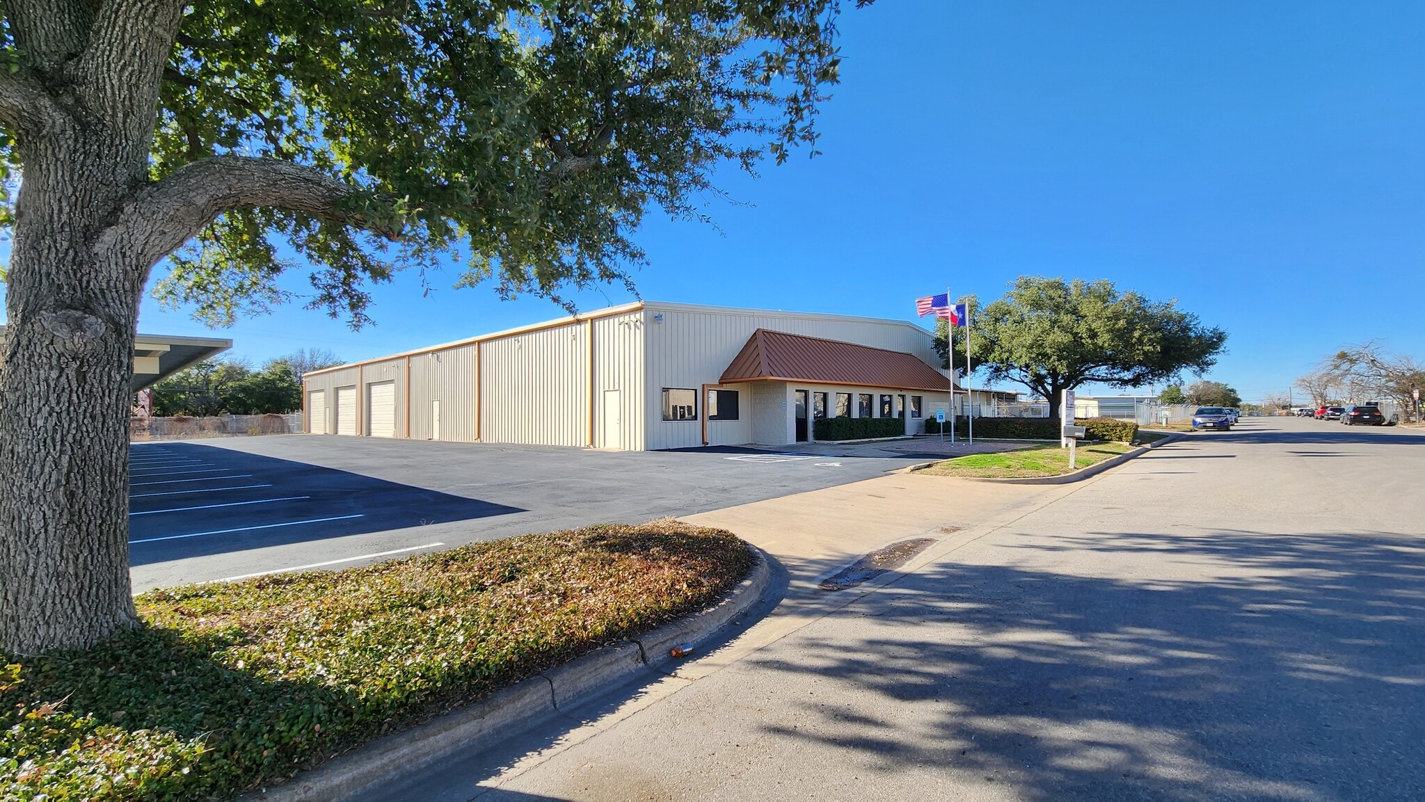 1304 W Industrial Blvd, Round Rock, TX for sale Primary Photo- Image 1 of 19