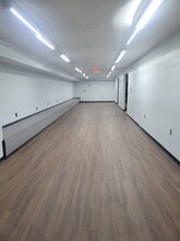 7050 Route 35 North, Sayreville, NJ à louer Photo intérieure- Image 1 de 15