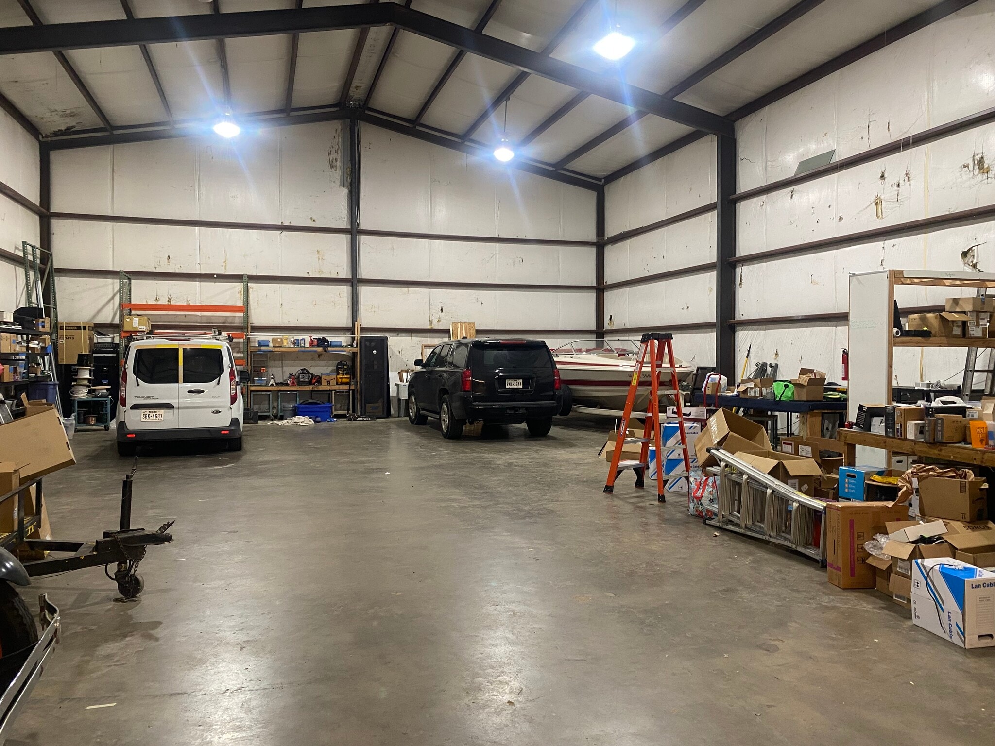 5440-5470 FM Highway 1187 portfolio of 2 properties for sale on LoopNet.ca Building Photo- Image 1 of 9