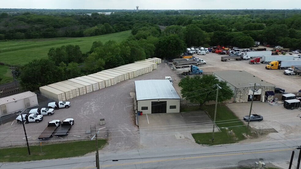 5001 Dexham Rd, Rowlett, TX for lease - Commercial Listing Video - Image 2 of 12