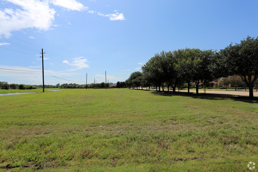 Sienna Springs Blvd, Missouri City, TX à vendre - Photo principale - Image 1 de 1