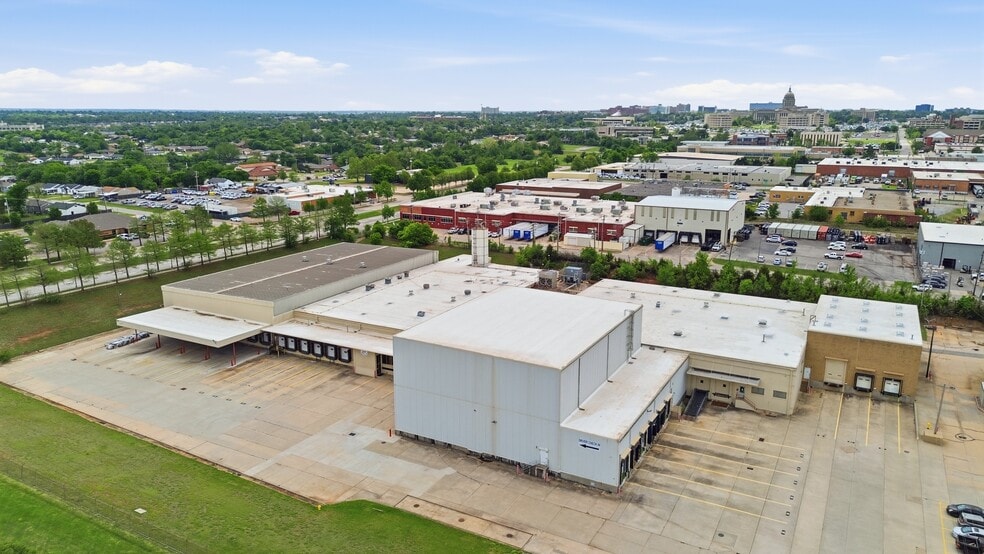 499 NE 36th St, Oklahoma City, OK for sale - Primary Photo - Image 1 of 11