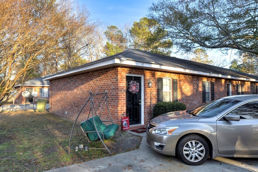 2026 Gion St, Sumter, SC à vendre - Photo du bâtiment - Image 3 de 8