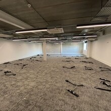 385 Coldharbour Ln, Londres à louer Photo intérieure- Image 2 de 2