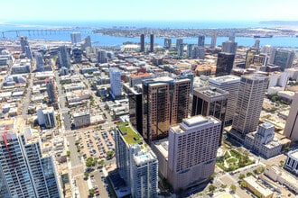 750 B St, San Diego, CA - Aérien  Vue de la carte