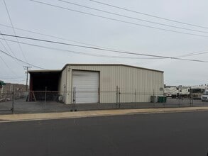 1702 Ackerman Dr, Lodi, CA for lease Building Photo- Image 1 of 3