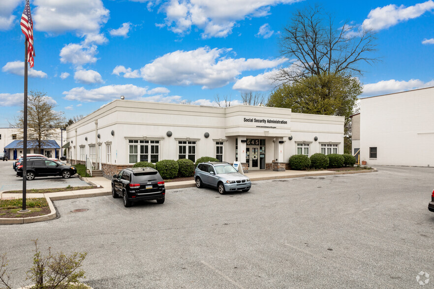 8645 W Chester Pike, Upper Darby, PA for sale - Primary Photo - Image 1 of 1