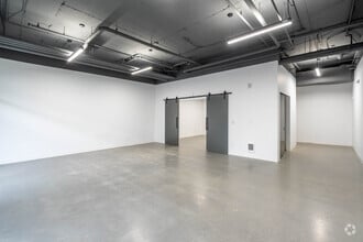 4015 133rd St SE, Mill Creek, WA for lease Interior Photo- Image 2 of 3