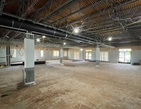 224 Schilling Cir, Hunt Valley, MD for lease Interior Photo- Image 2 of 4