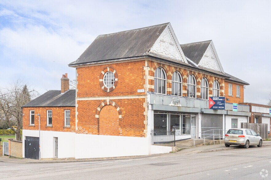 6-10 Wellingborough Rd, Finedon à louer - Photo du bâtiment - Image 2 de 3