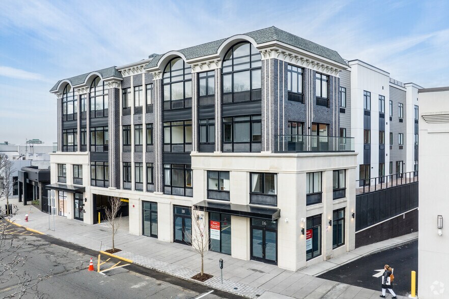 20 Grand Ave, Englewood, NJ à louer - Photo du bâtiment - Image 3 de 4