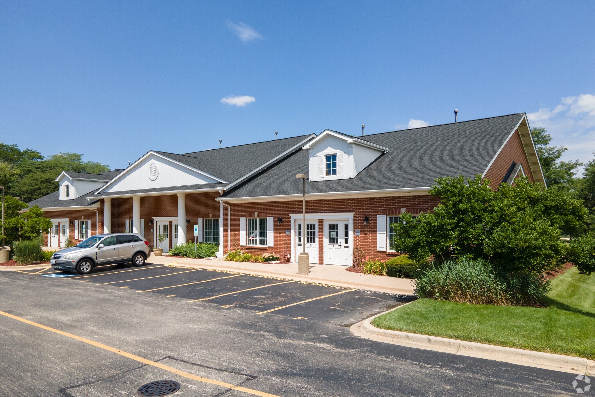 7416-7420 S County Line Rd, Burr Ridge, IL à louer Photo principale- Image 1 de 9
