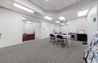 1480 Foster St, White Rock, BC for lease Building Photo- Image 2 of 6