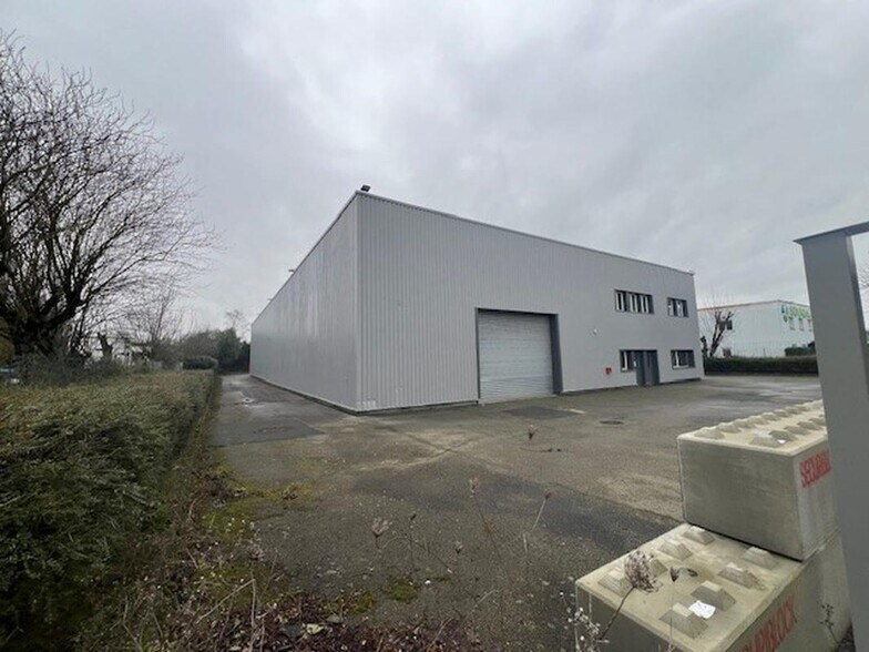 20 Rue Augustin Fresnel, Coignières for lease - Building Photo - Image 3 of 12