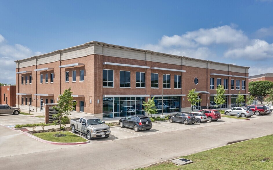 6705 Heritage Pkwy, Rockwall, TX for lease - Building Photo - Image 3 of 16