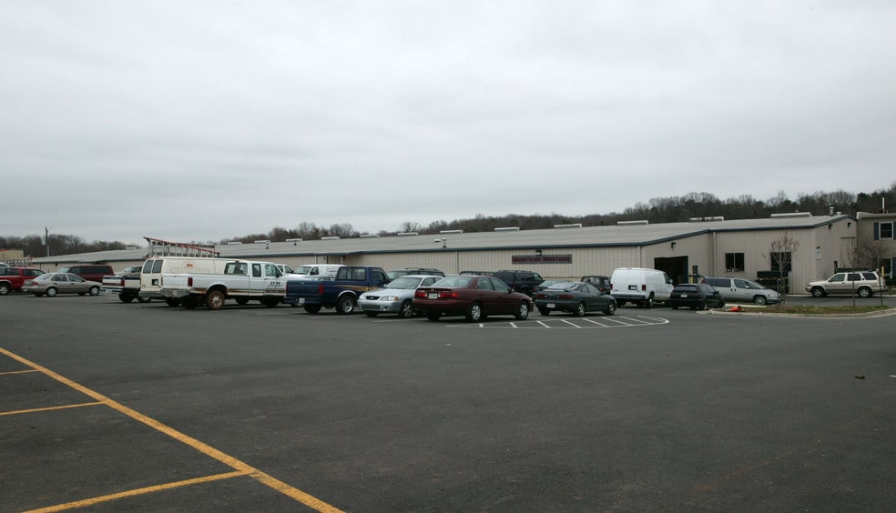 6628 James Madison Hwy, Haymarket, VA for lease - Building Photo - Image 2 of 6