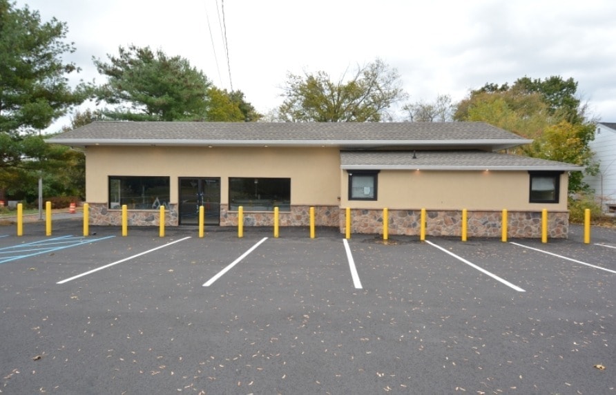 24 Broad St, Three Bridges, NJ for sale - Building Photo - Image 2 of 6