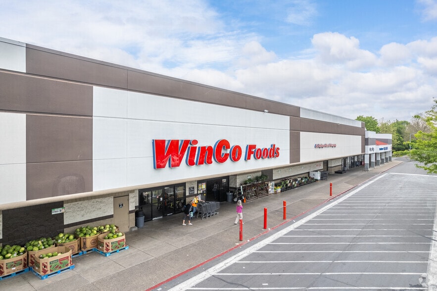 4235-4295 Barger Dr, Eugene, OR for lease - Building Photo - Image 2 of 5