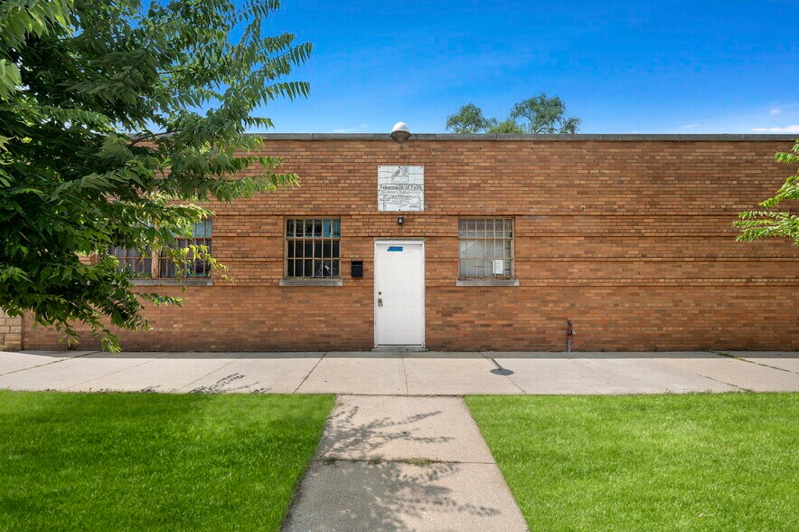 7828 S Claremont Ave, Chicago, IL à vendre - Photo du bâtiment - Image 3 de 35