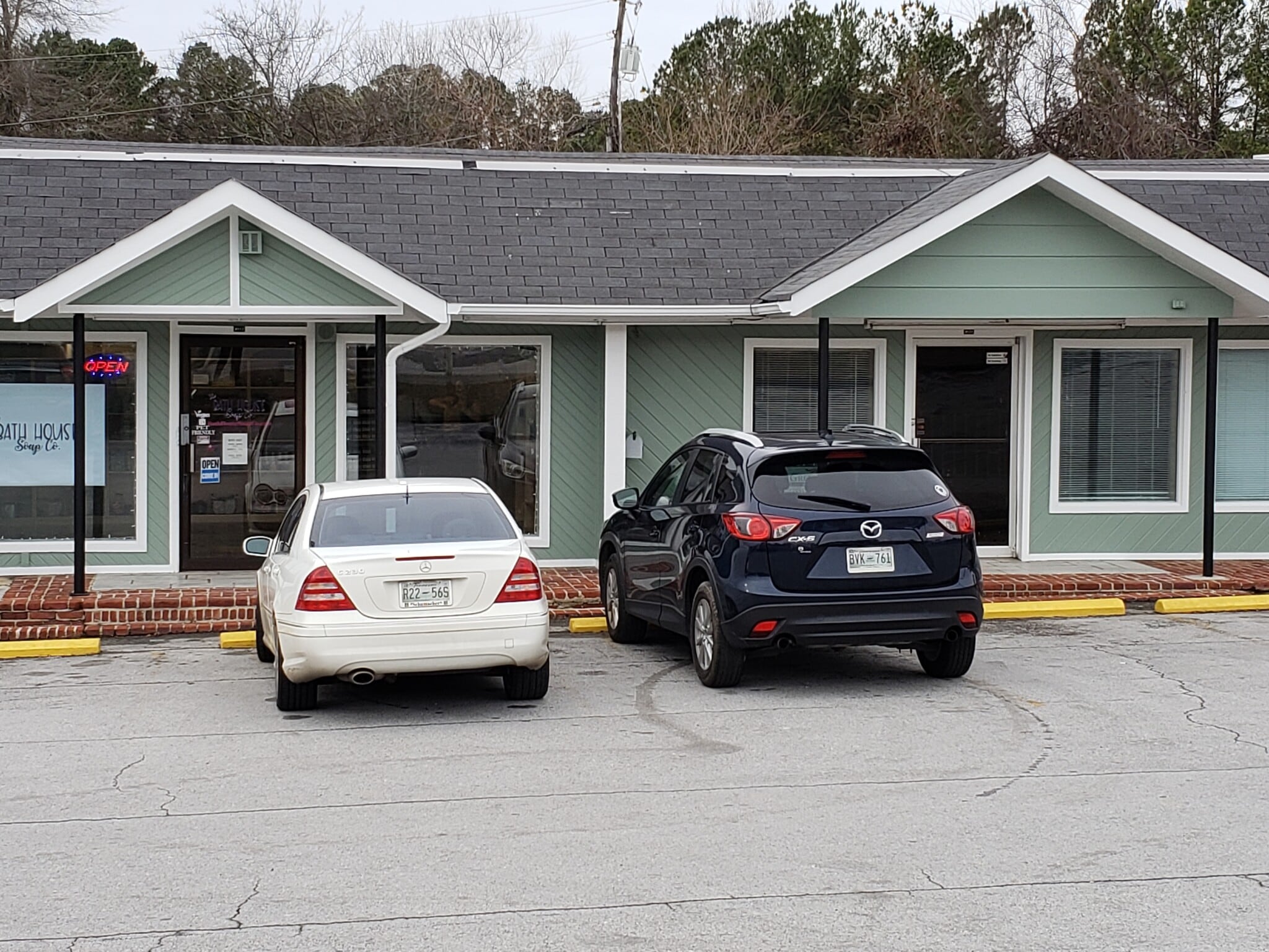 4817 Highway 58, Chattanooga, TN for lease Building Photo- Image 1 of 9