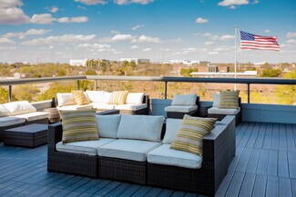 Plus de détails pour 1600 Viceroy Dr, Dallas, TX - Bureau à louer