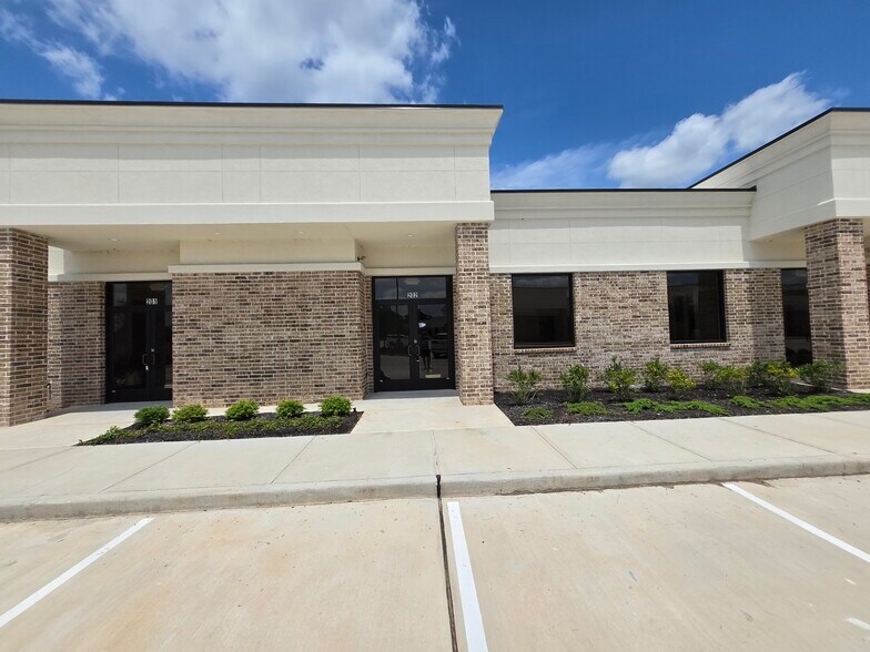 6110 Sienna Ranch Rd, Missouri City, TX à louer - Photo du bâtiment - Image 2 de 21