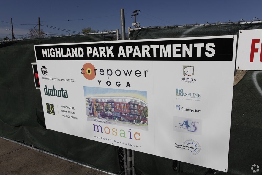 2424-2434 W Caithness Pl, Denver, CO à louer - Photo du bâtiment - Image 3 de 107