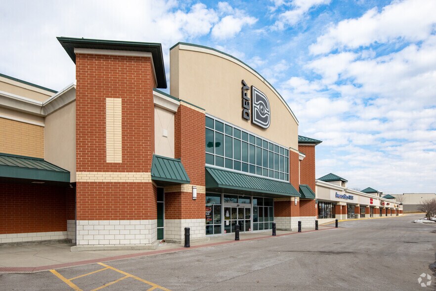 4951-4997 Houston Rd, Florence, KY à louer - Photo du bâtiment - Image 3 de 6